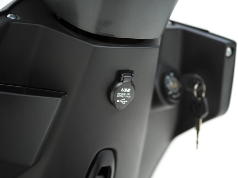 Lifan E4 3000 Electric Scooter - Image 6